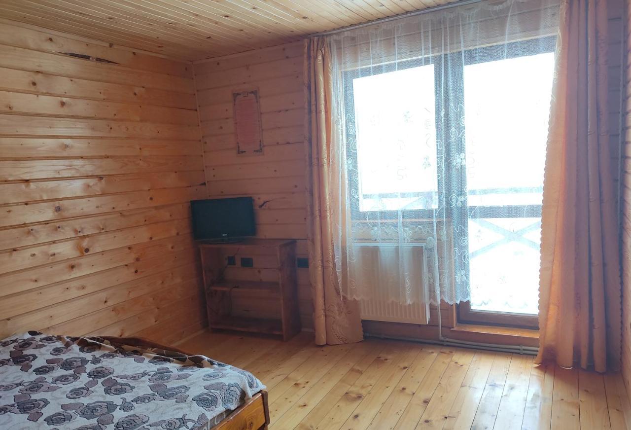 Smerekova Hata Oryavchyk Exteriör bild