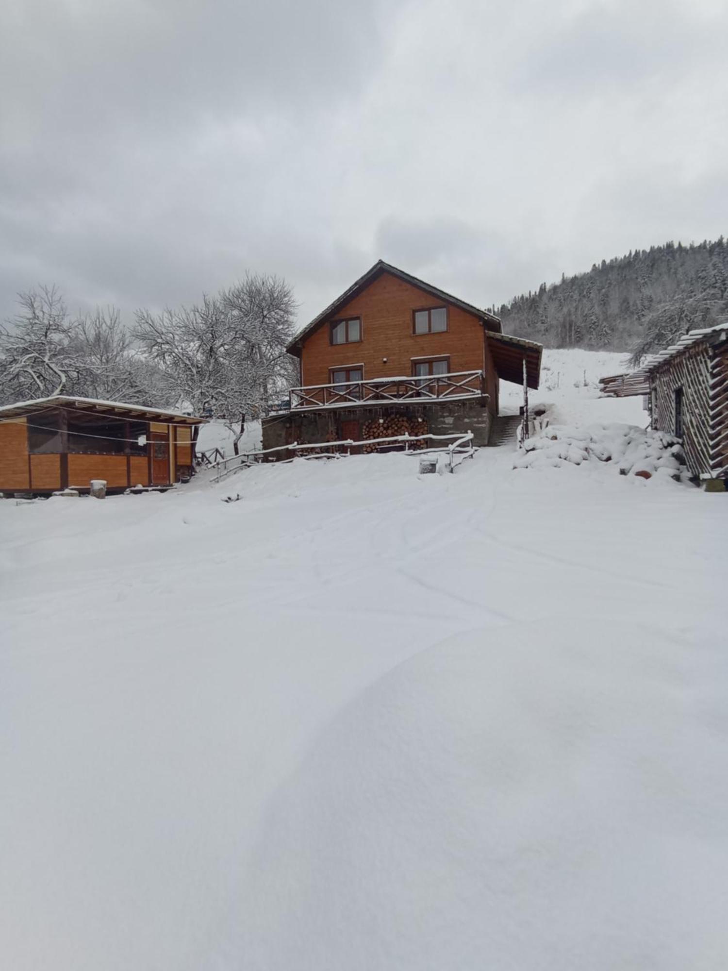 Smerekova Hata Oryavchyk Exteriör bild